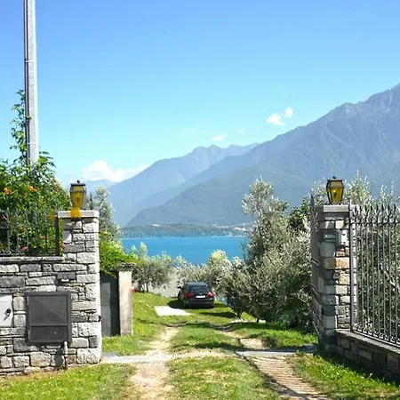 Rustico Vini - Naturstein-ferienhaus Mit Terrasse Ferienhaus Domaso